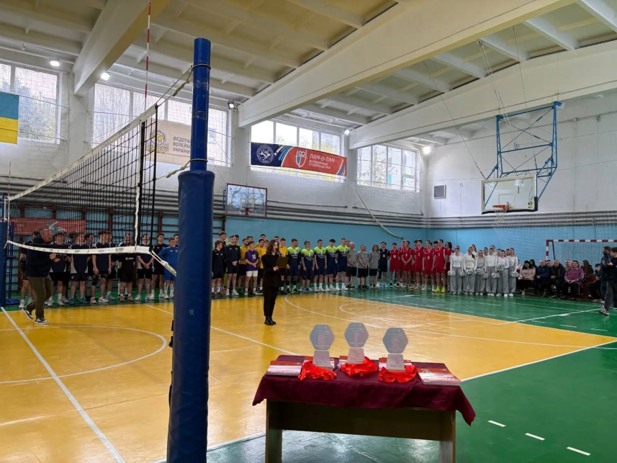 В Тернополі відбувся ІІ етап змагань «Пліч-о-пліч» з волейболу